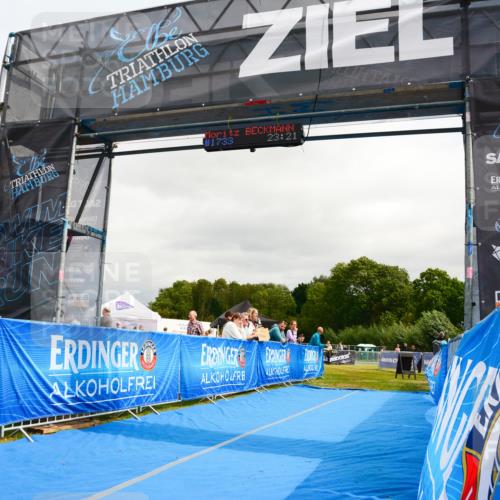30.08.2026 - Elbe Triathlon Hamburg LAZAROV Photography http://msf.ph/oto/10089852 30.08.2026 12:45:51 Ziel  meine-sportfotos.de