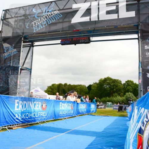30.08.2026 - Elbe Triathlon Hamburg LAZAROV Photography http://msf.ph/oto/10089856 30.08.2026 12:45:51 Ziel  meine-sportfotos.de