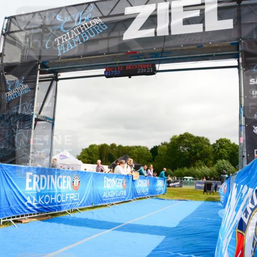 30.08.2026 - Elbe Triathlon Hamburg LAZAROV Photography http://msf.ph/oto/10089860 30.08.2026 12:45:52 Ziel  meine-sportfotos.de