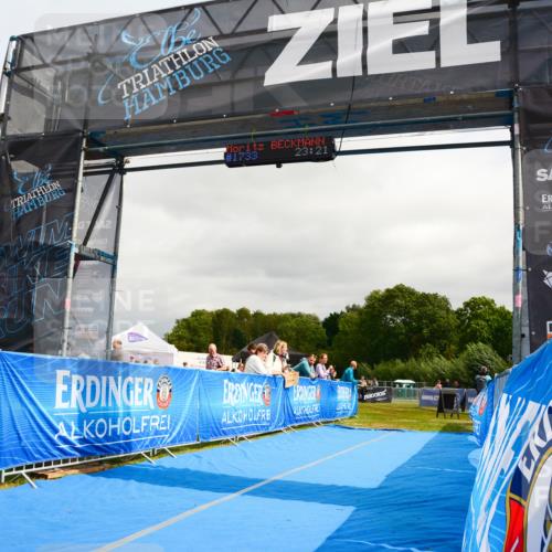 30.08.2026 - Elbe Triathlon Hamburg LAZAROV Photography http://msf.ph/oto/10089862 30.08.2026 12:45:52 Ziel  meine-sportfotos.de