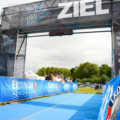 30.08.2026 - Elbe Triathlon Hamburg LAZAROV Photography http://msf.ph/oto/10089863 30.08.2026 12:46:03 Ziel  meine-sportfotos.de