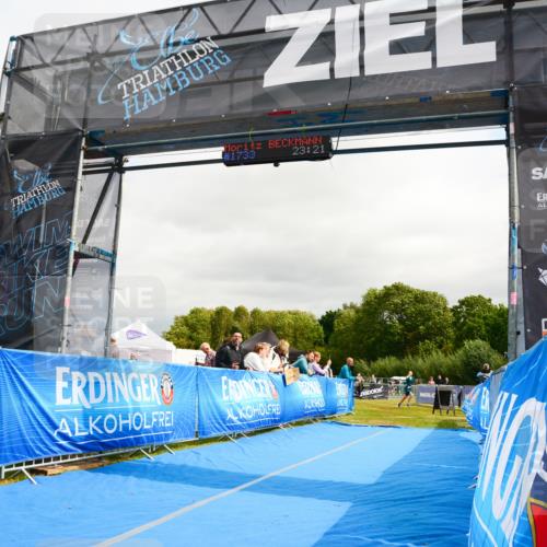30.08.2026 - Elbe Triathlon Hamburg LAZAROV Photography http://msf.ph/oto/10089889 30.08.2026 12:46:10 Ziel  meine-sportfotos.de
