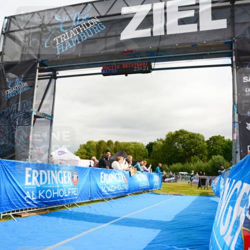 30.08.2026 - Elbe Triathlon Hamburg LAZAROV Photography http://msf.ph/oto/10089891 30.08.2026 12:46:10 Ziel  meine-sportfotos.de
