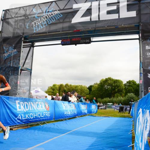 30.08.2026 - Elbe Triathlon Hamburg LAZAROV Photography http://msf.ph/oto/10089924 30.08.2026 12:46:50 Ziel 1738 meine-sportfotos.de