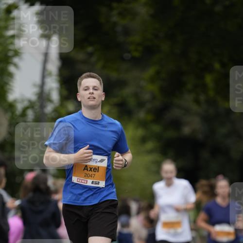30.08.2026 - Blankeneser Heldenlauf Patografie http://msf.ph/oto/10089928 30.08.2026 11:57:42 Ziel 2047, 2574, 2869 meine-sportfotos.de
