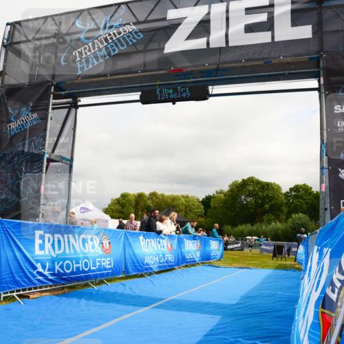 30.08.2026 - Elbe Triathlon Hamburg LAZAROV Photography http://msf.ph/oto/10089934 30.08.2026 12:46:51 Ziel 1732, 1738 meine-sportfotos.de