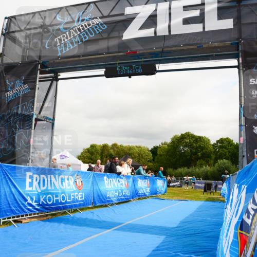 30.08.2026 - Elbe Triathlon Hamburg LAZAROV Photography http://msf.ph/oto/10089937 30.08.2026 12:46:51 Ziel 1732, 1738 meine-sportfotos.de