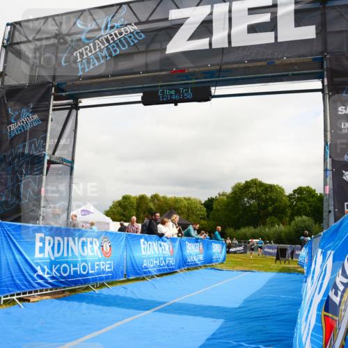 30.08.2026 - Elbe Triathlon Hamburg LAZAROV Photography http://msf.ph/oto/10089939 30.08.2026 12:46:51 Ziel 1732, 1738 meine-sportfotos.de