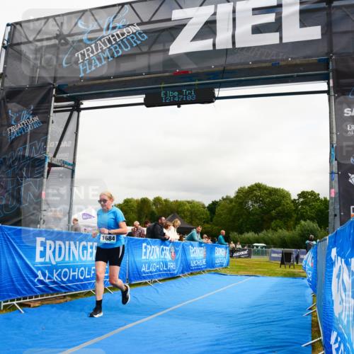30.08.2026 - Elbe Triathlon Hamburg LAZAROV Photography http://msf.ph/oto/10089970 30.08.2026 12:47:04 Ziel 1684 meine-sportfotos.de