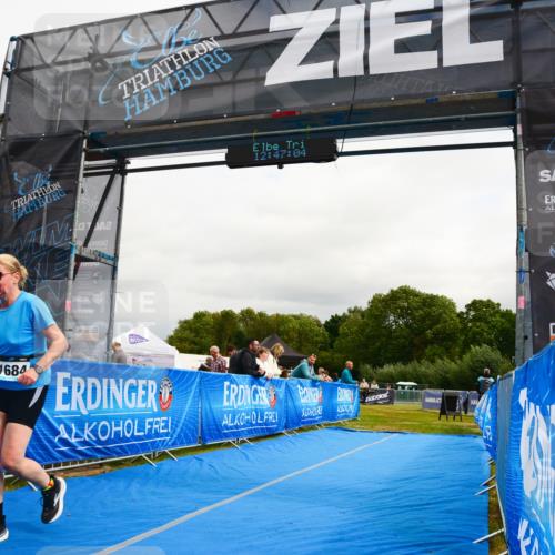30.08.2026 - Elbe Triathlon Hamburg LAZAROV Photography http://msf.ph/oto/10089980 30.08.2026 12:47:05 Ziel 1684 meine-sportfotos.de