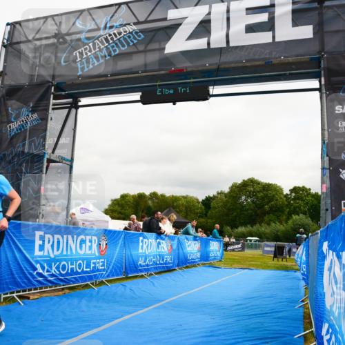 30.08.2026 - Elbe Triathlon Hamburg LAZAROV Photography http://msf.ph/oto/10089982 30.08.2026 12:47:05 Ziel 1684 meine-sportfotos.de