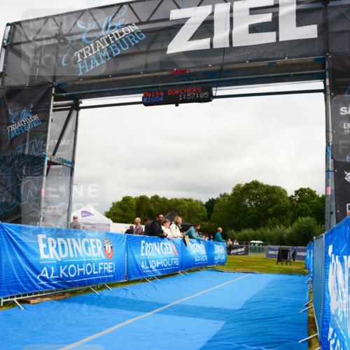 30.08.2026 - Elbe Triathlon Hamburg LAZAROV Photography http://msf.ph/oto/10089984 30.08.2026 12:47:15 Ziel  meine-sportfotos.de