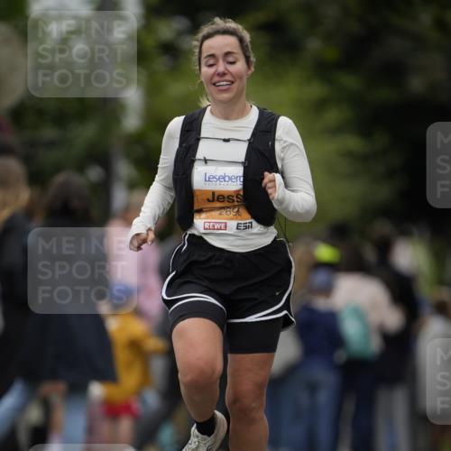 30.08.2026 - Blankeneser Heldenlauf Patografie http://msf.ph/oto/10089999 30.08.2026 11:58:20 Ziel 2298, 2306, 2696 meine-sportfotos.de