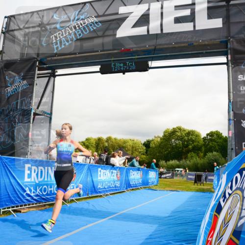 30.08.2026 - Elbe Triathlon Hamburg LAZAROV Photography http://msf.ph/oto/10090018 30.08.2026 12:47:29 Ziel 1728, 1760 meine-sportfotos.de