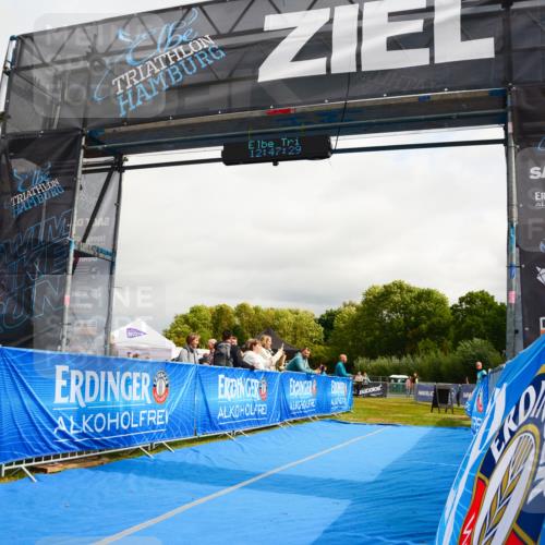 30.08.2026 - Elbe Triathlon Hamburg LAZAROV Photography http://msf.ph/oto/10090026 30.08.2026 12:47:30 Ziel 1728, 1760 meine-sportfotos.de