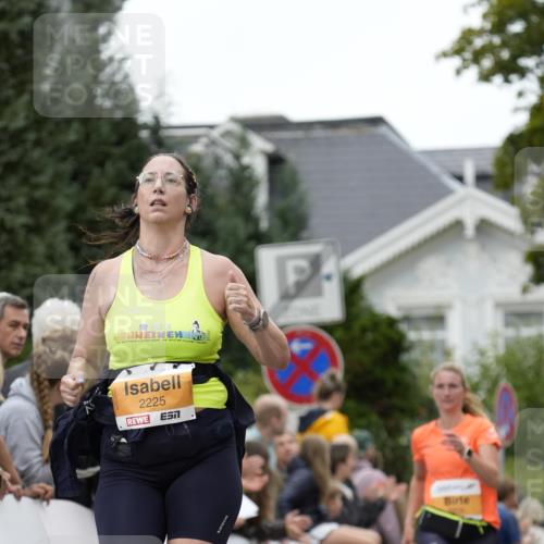 30.08.2026 - Blankeneser Heldenlauf Patografie http://msf.ph/oto/10090071 30.08.2026 11:58:53 Ziel 2208, 2225, 2376, 2688, 2689, 2745, 2918, 2919 meine-sportfotos.de
