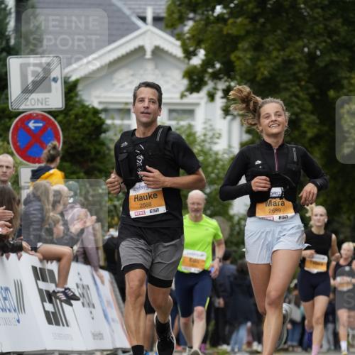 30.08.2026 - Blankeneser Heldenlauf Patografie http://msf.ph/oto/10090078 30.08.2026 11:58:56 Ziel 2208, 2225, 2301, 2688, 2689, 2807 meine-sportfotos.de