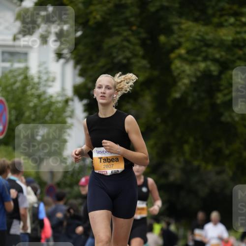 30.08.2026 - Blankeneser Heldenlauf Patografie http://msf.ph/oto/10090089 30.08.2026 11:58:59 Ziel 2208, 2301, 2688, 2689, 2748, 2807 meine-sportfotos.de