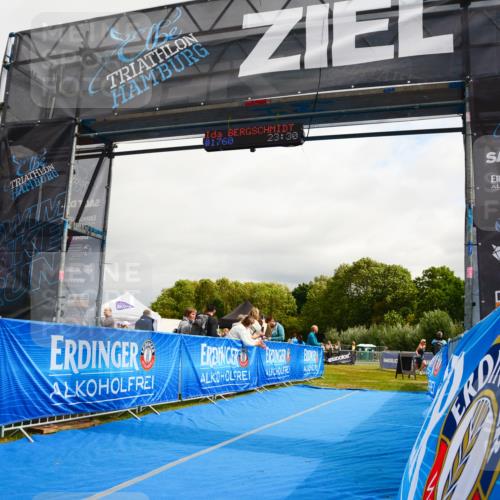 30.08.2026 - Elbe Triathlon Hamburg LAZAROV Photography http://msf.ph/oto/10090127 30.08.2026 12:47:52 Ziel 1730 meine-sportfotos.de