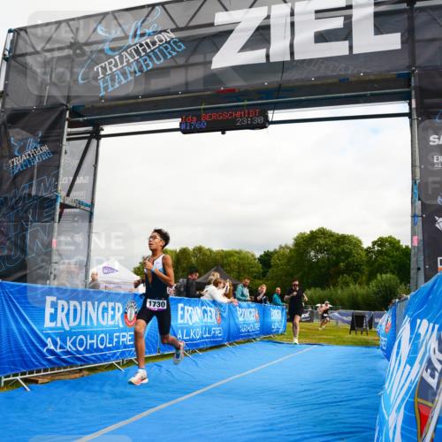 30.08.2026 - Elbe Triathlon Hamburg LAZAROV Photography http://msf.ph/oto/10090140 30.08.2026 12:48:00 Ziel 1642, 1730 meine-sportfotos.de