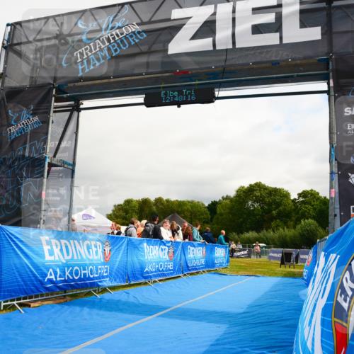 30.08.2026 - Elbe Triathlon Hamburg LAZAROV Photography http://msf.ph/oto/10090195 30.08.2026 12:48:17 Ziel  meine-sportfotos.de