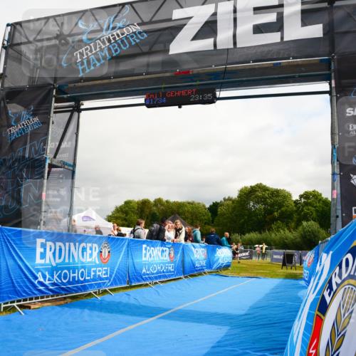 30.08.2026 - Elbe Triathlon Hamburg LAZAROV Photography http://msf.ph/oto/10090210 30.08.2026 12:48:20 Ziel  meine-sportfotos.de