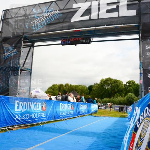 30.08.2026 - Elbe Triathlon Hamburg LAZAROV Photography http://msf.ph/oto/10090219 30.08.2026 12:48:21 Ziel  meine-sportfotos.de
