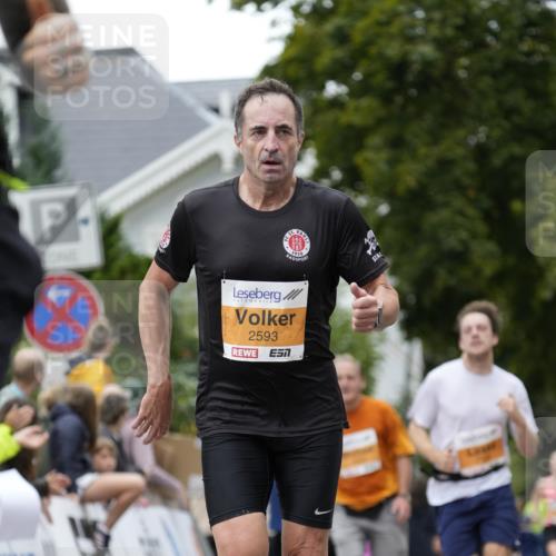 30.08.2026 - Blankeneser Heldenlauf Patografie http://msf.ph/oto/10090227 30.08.2026 12:00:18 Ziel 2160, 2161, 2168, 2273, 2461, 2528, 2572, 2593, 2630 meine-sportfotos.de