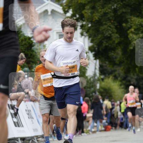 30.08.2026 - Blankeneser Heldenlauf Patografie http://msf.ph/oto/10090231 30.08.2026 12:00:19 Ziel 2160, 2161, 2168, 2273, 2461, 2528, 2572, 2593 meine-sportfotos.de