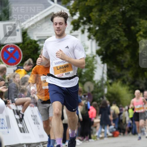 30.08.2026 - Blankeneser Heldenlauf Patografie http://msf.ph/oto/10090233 30.08.2026 12:00:19 Ziel 2160, 2161, 2168, 2273, 2461, 2528, 2572, 2593 meine-sportfotos.de