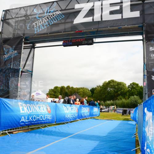 30.08.2026 - Elbe Triathlon Hamburg LAZAROV Photography http://msf.ph/oto/10090234 30.08.2026 12:48:32 Ziel  meine-sportfotos.de