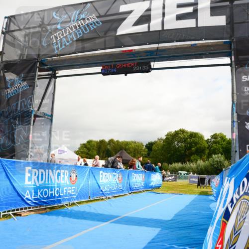 30.08.2026 - Elbe Triathlon Hamburg LAZAROV Photography http://msf.ph/oto/10090265 30.08.2026 12:48:40 Ziel  meine-sportfotos.de