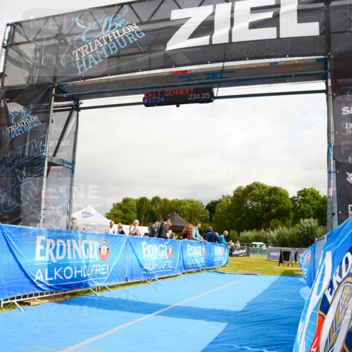 30.08.2026 - Elbe Triathlon Hamburg LAZAROV Photography http://msf.ph/oto/10090276 30.08.2026 12:48:41 Ziel  meine-sportfotos.de