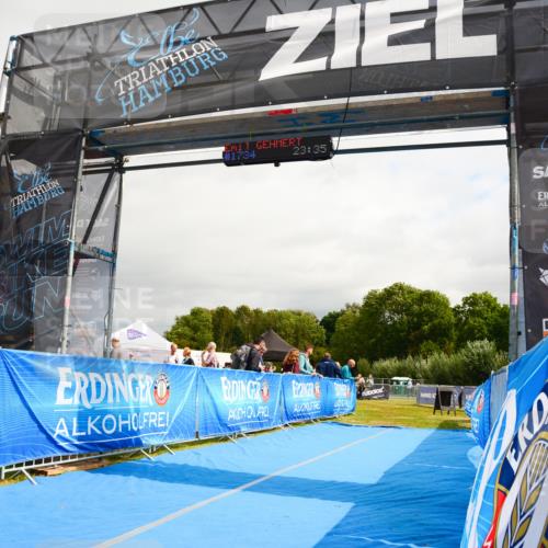 30.08.2026 - Elbe Triathlon Hamburg LAZAROV Photography http://msf.ph/oto/10090278 30.08.2026 12:48:41 Ziel  meine-sportfotos.de