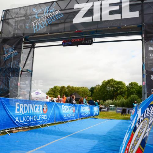 30.08.2026 - Elbe Triathlon Hamburg LAZAROV Photography http://msf.ph/oto/10090301 30.08.2026 12:48:47 Ziel  meine-sportfotos.de