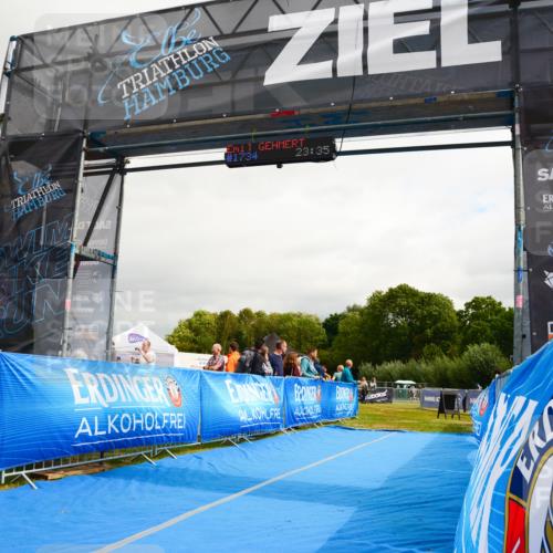 30.08.2026 - Elbe Triathlon Hamburg LAZAROV Photography http://msf.ph/oto/10090338 30.08.2026 12:48:55 Ziel  meine-sportfotos.de