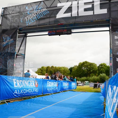 30.08.2026 - Elbe Triathlon Hamburg LAZAROV Photography http://msf.ph/oto/10090397 30.08.2026 12:50:11 Ziel  meine-sportfotos.de