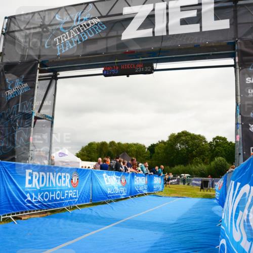 30.08.2026 - Elbe Triathlon Hamburg LAZAROV Photography http://msf.ph/oto/10090405 30.08.2026 12:51:15 Ziel  meine-sportfotos.de