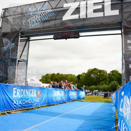30.08.2026 - Elbe Triathlon Hamburg LAZAROV Photography http://msf.ph/oto/10090408 30.08.2026 12:51:21 Ziel  meine-sportfotos.de