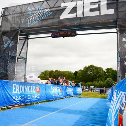 30.08.2026 - Elbe Triathlon Hamburg LAZAROV Photography http://msf.ph/oto/10090420 30.08.2026 12:51:23 Ziel  meine-sportfotos.de
