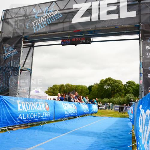 30.08.2026 - Elbe Triathlon Hamburg LAZAROV Photography http://msf.ph/oto/10090441 30.08.2026 12:51:28 Ziel  meine-sportfotos.de