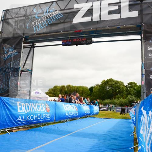 30.08.2026 - Elbe Triathlon Hamburg LAZAROV Photography http://msf.ph/oto/10090444 30.08.2026 12:51:29 Ziel  meine-sportfotos.de