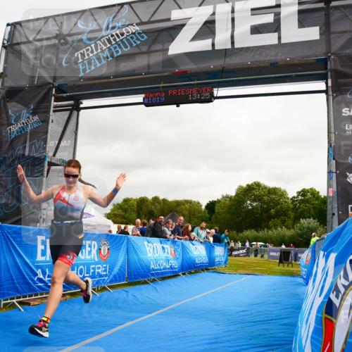 30.08.2026 - Elbe Triathlon Hamburg LAZAROV Photography http://msf.ph/oto/10090452 30.08.2026 12:51:54 Ziel 1759 meine-sportfotos.de