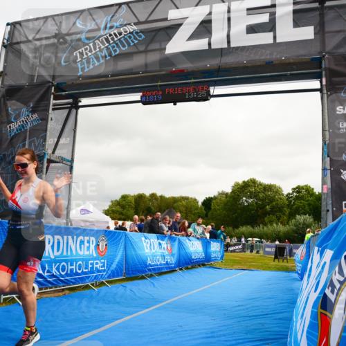 30.08.2026 - Elbe Triathlon Hamburg LAZAROV Photography http://msf.ph/oto/10090453 30.08.2026 12:51:55 Ziel 1759 meine-sportfotos.de