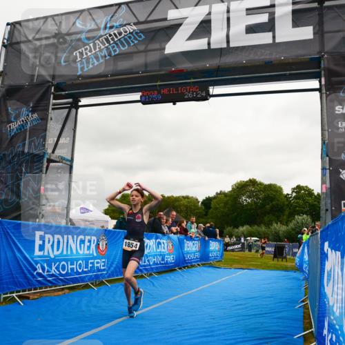 30.08.2026 - Elbe Triathlon Hamburg LAZAROV Photography http://msf.ph/oto/10090457 30.08.2026 12:52:13 Ziel 1854 meine-sportfotos.de