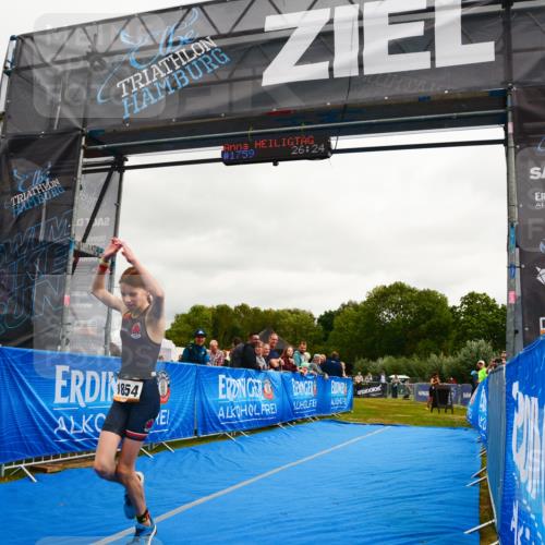 30.08.2026 - Elbe Triathlon Hamburg LAZAROV Photography http://msf.ph/oto/10090459 30.08.2026 12:52:13 Ziel 1854 meine-sportfotos.de
