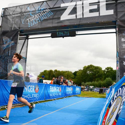 30.08.2026 - Elbe Triathlon Hamburg LAZAROV Photography http://msf.ph/oto/10090477 30.08.2026 12:53:18 Ziel 1731 meine-sportfotos.de