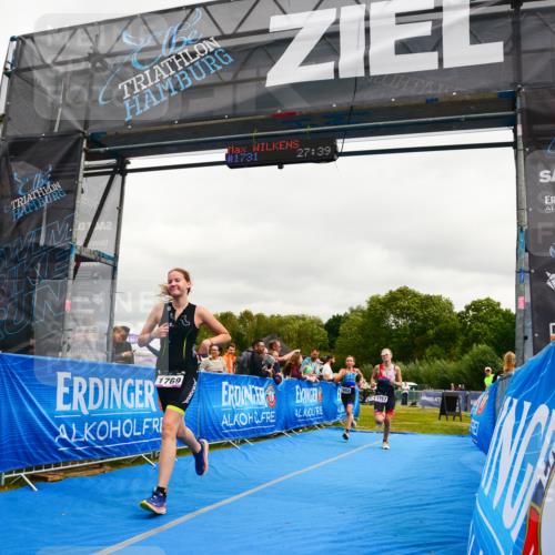 30.08.2026 - Elbe Triathlon Hamburg LAZAROV Photography http://msf.ph/oto/10090481 30.08.2026 12:53:40 Ziel 1757, 1769, 1852 meine-sportfotos.de