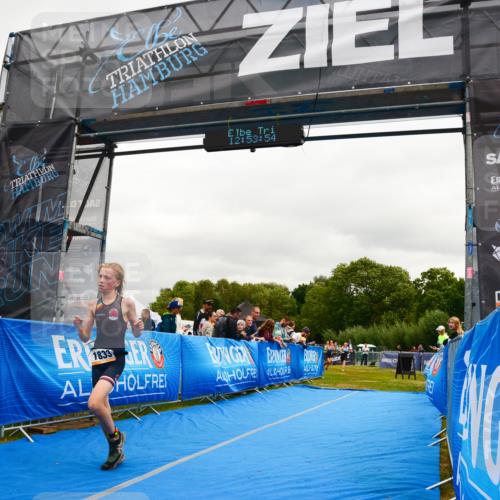 30.08.2026 - Elbe Triathlon Hamburg LAZAROV Photography http://msf.ph/oto/10090495 30.08.2026 12:53:55 Ziel 1761, 1833 meine-sportfotos.de