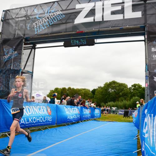 30.08.2026 - Elbe Triathlon Hamburg LAZAROV Photography http://msf.ph/oto/10090496 30.08.2026 12:53:55 Ziel 1761, 1833 meine-sportfotos.de